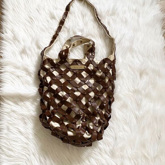 Michael Kors canvas covered leather bucket bag - Picture 7 of 11